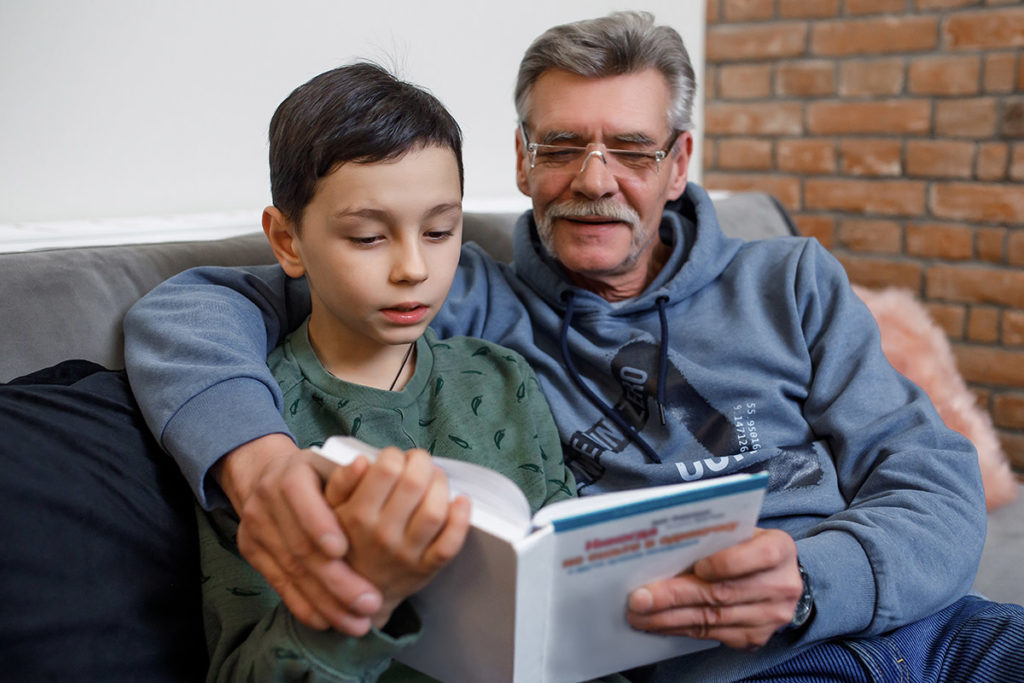 kids reading